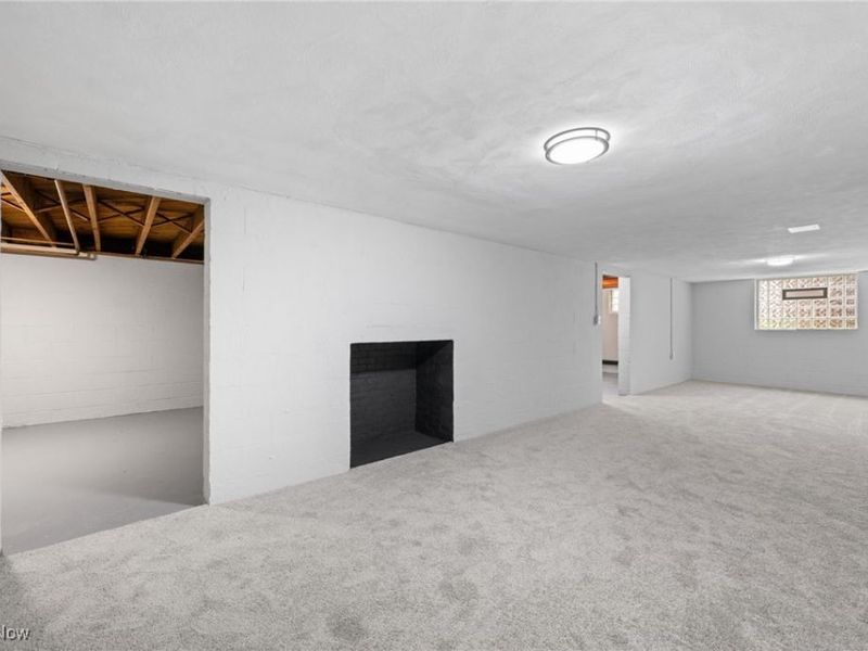 1895 Temblethurst Road, Cleveland, OH 44121 Photo 24