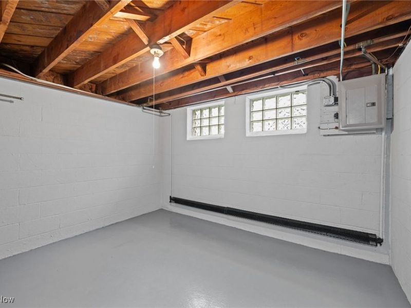 1895 Temblethurst Road, Cleveland, OH 44121 Photo 27