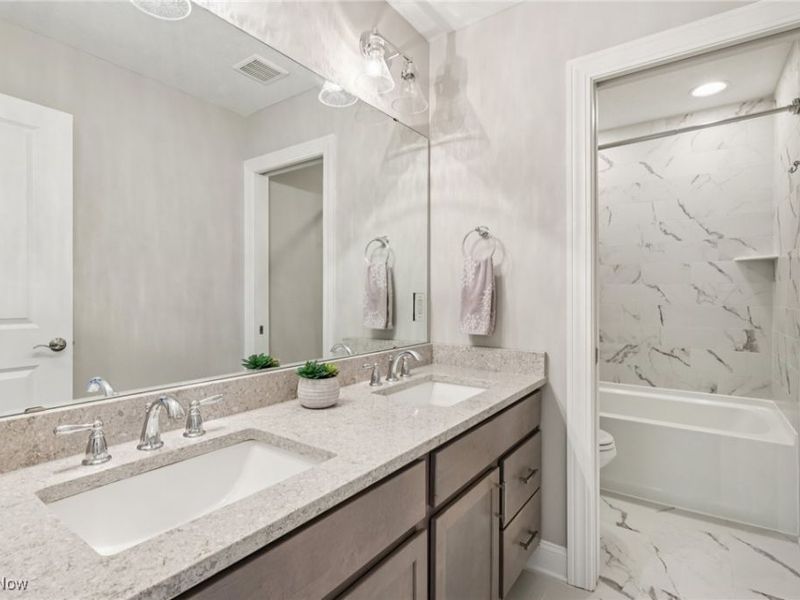 36728 Capri Lane, North Ridgeville, OH 44039 Photo 22