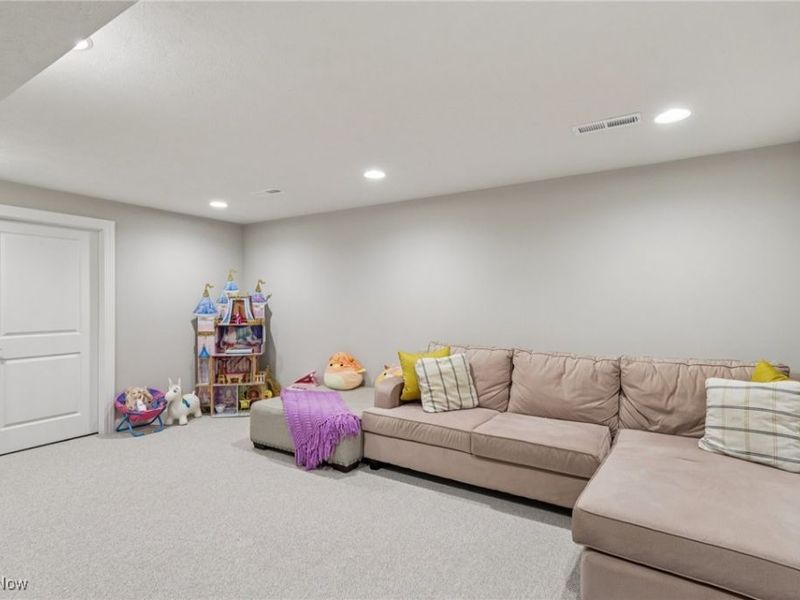 36728 Capri Lane, North Ridgeville, OH 44039 Photo 34