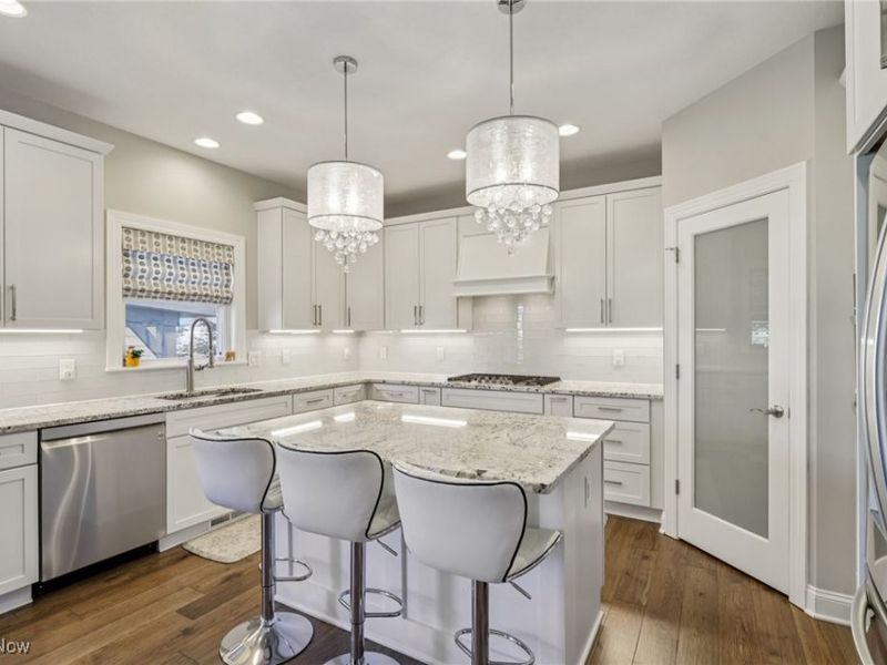 36728 Capri Lane, North Ridgeville, OH 44039 Photo 8