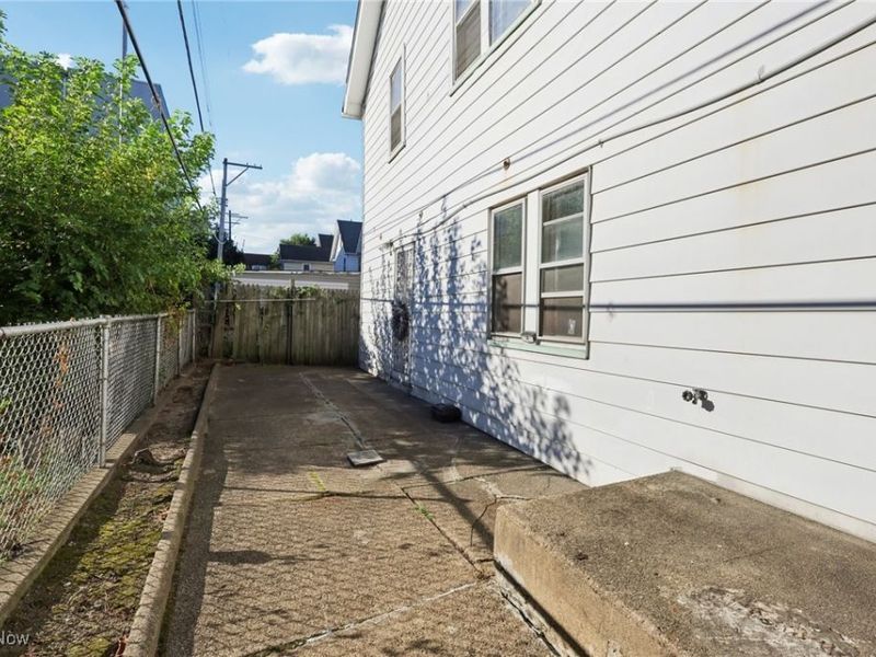 1357 W 69th Street, Cleveland, OH 44102 Photo 37
