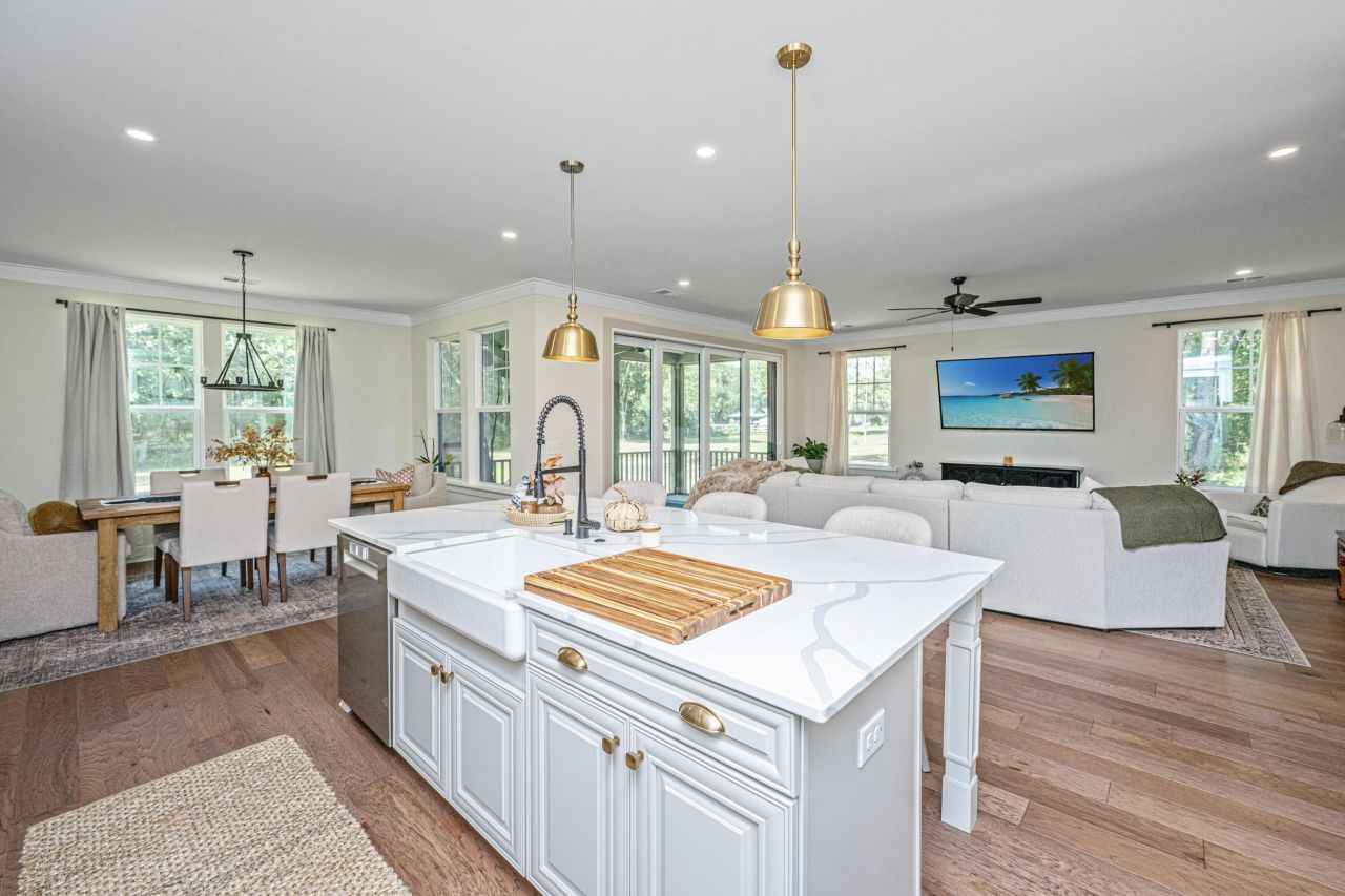 873 Grannys Lane Photo 16