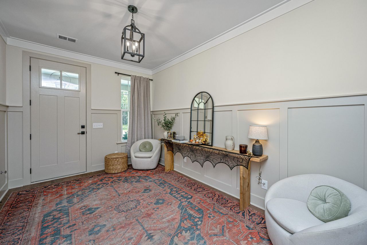 873 Grannys Lane Photo 9