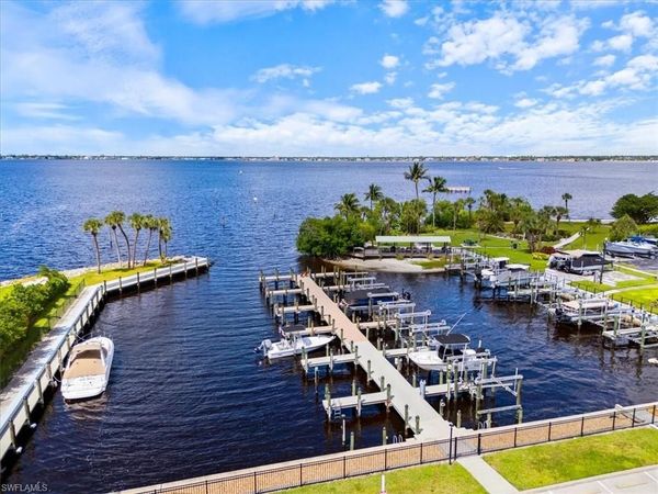 5405 Peppertree DR, Unit 3, FORT MYERS, FL 33908