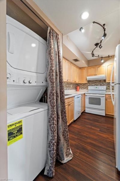 5405 Peppertree Dr, Unit 3, Fort Myers, FL 33908 Photo