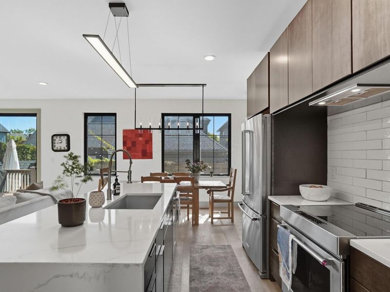 249 E Greenwood Avenue, Columbus, OH 43201 Photo 24