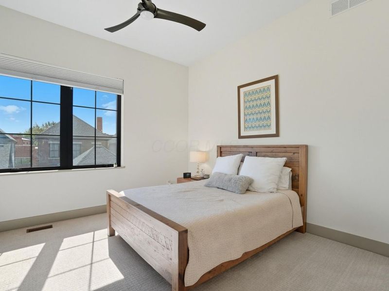 249 E Greenwood Avenue, Columbus, OH 43201 Photo 47