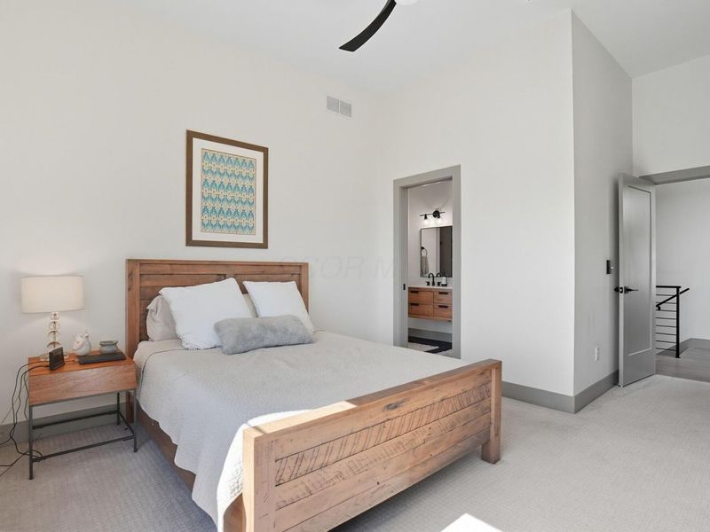 249 E Greenwood Avenue, Columbus, OH 43201 Photo 50