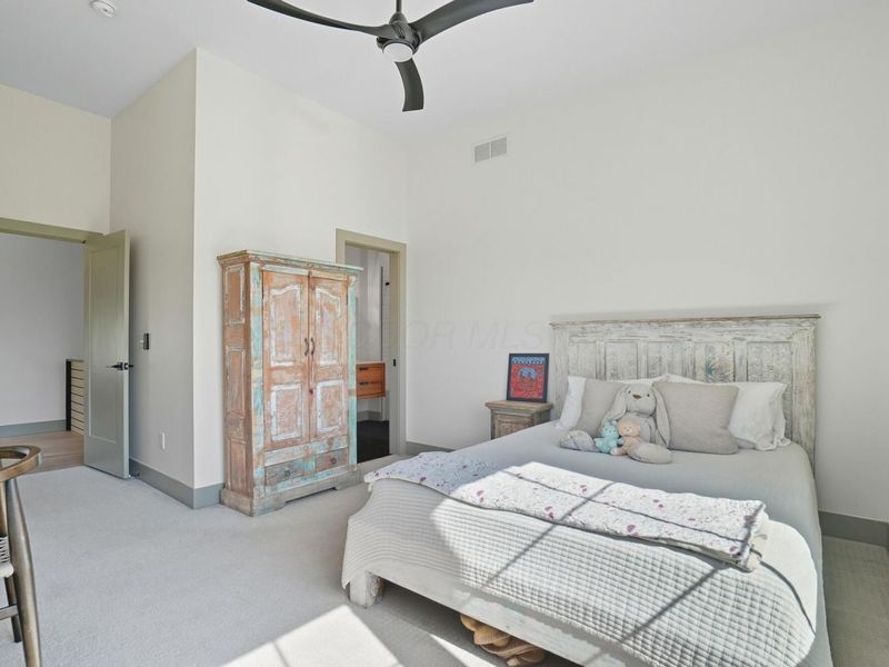 249 E Greenwood Avenue, Columbus, OH 43201 Photo 57