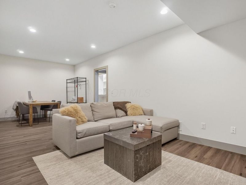 249 E Greenwood Avenue, Columbus, OH 43201 Photo 60