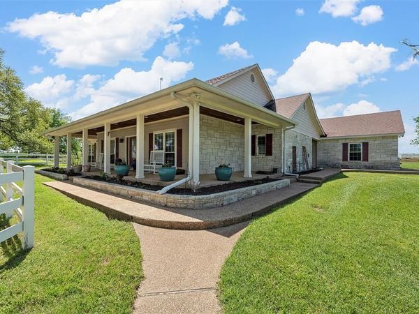 465 Austin Hines Drive, China Spring, TX 76633