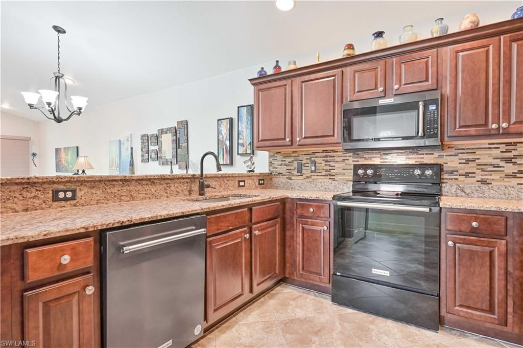 10539 Carolina Willow Dr, Fort Myers, FL 33913 Photo