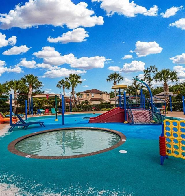 10539 Carolina Willow Dr, Fort Myers, FL 33913 Photo