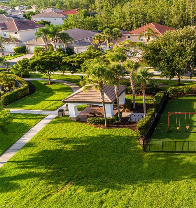 10539 Carolina Willow Dr, Fort Myers, FL 33913 Photo