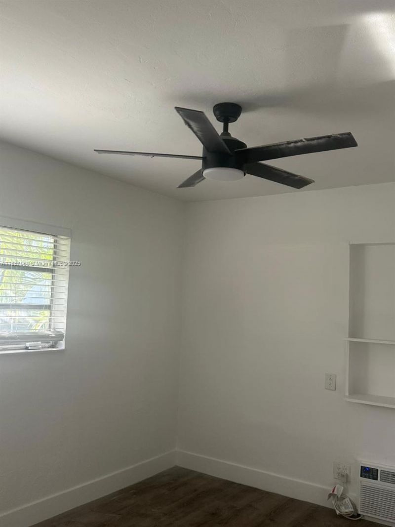 6805 Abbott Ave, Unit 1, Miami Beach, FL 33141 Photo