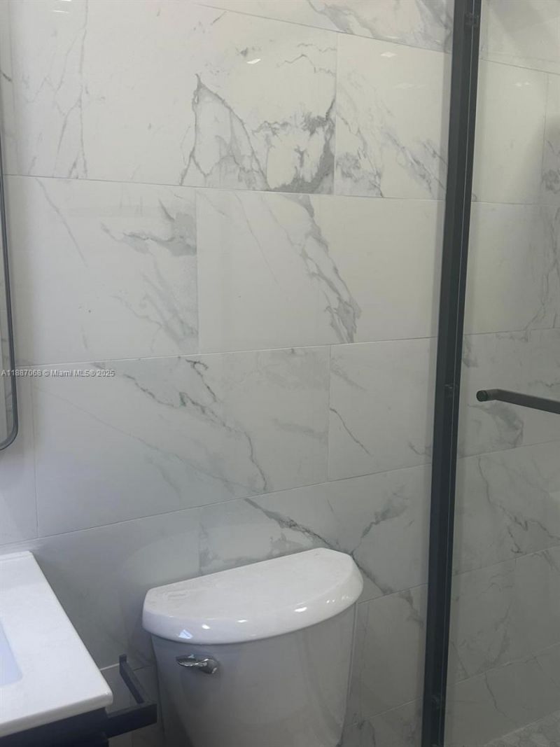 6805 Abbott Ave, Unit 1, Miami Beach, FL 33141 Photo