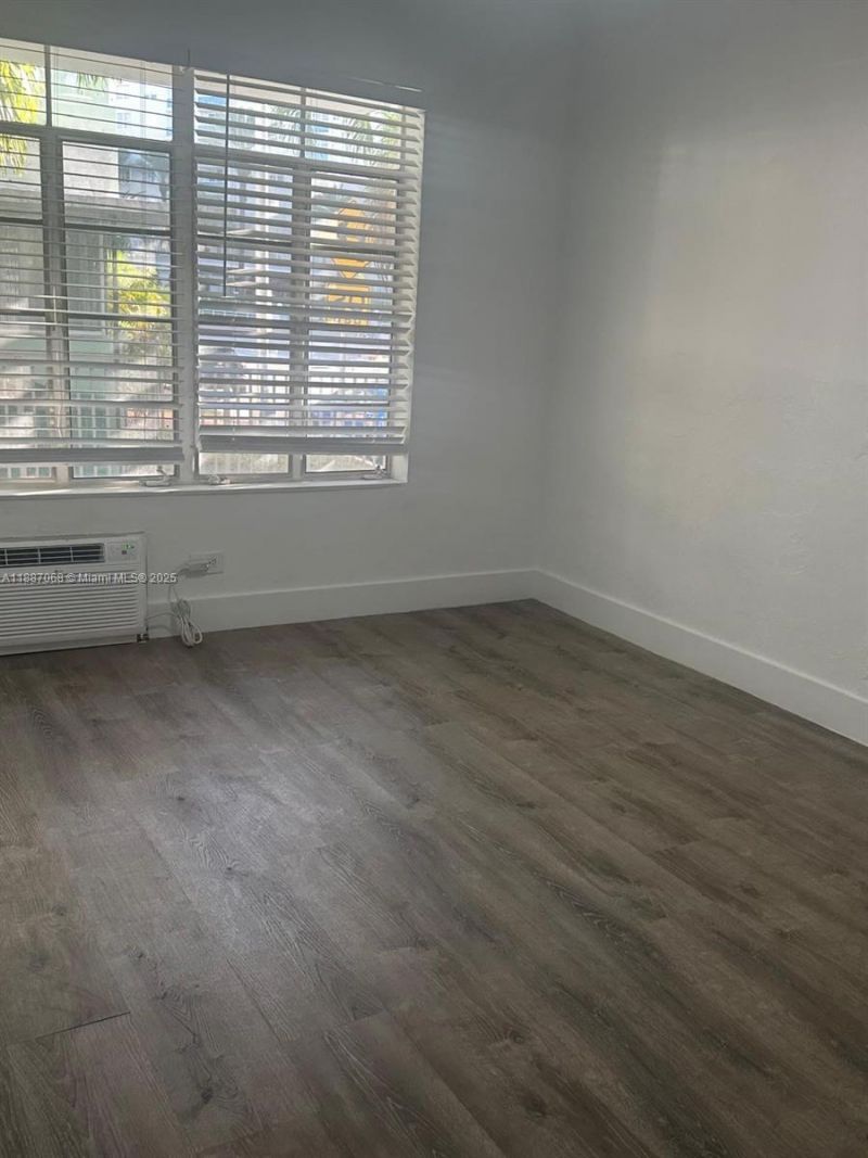 6805 Abbott Ave, Unit 1, Miami Beach, FL 33141 Photo