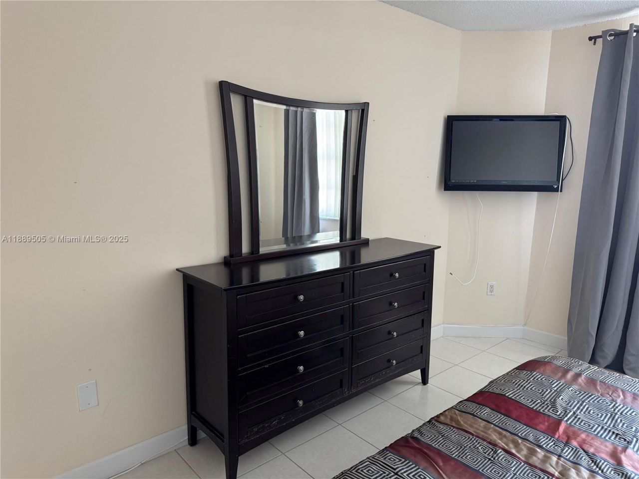 1985 S Ocean Dr, Unit 15A, Hallandale Beach, FL 33009 Photo