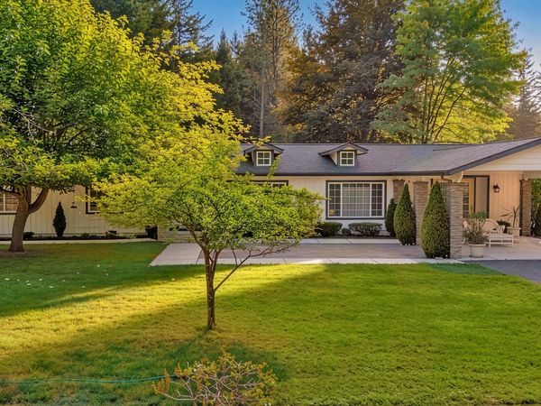 1121 Yeust Road, Azalea, OR 97410