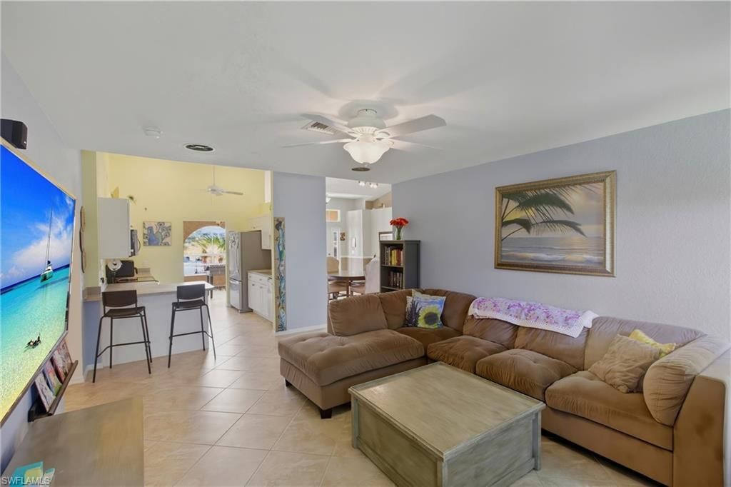 1017 SW 1st St, Cape Coral, FL 33991 Photo