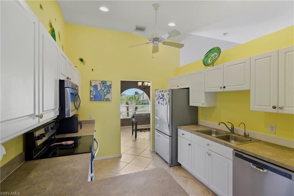 1017 SW 1st St, Cape Coral, FL 33991 Photo