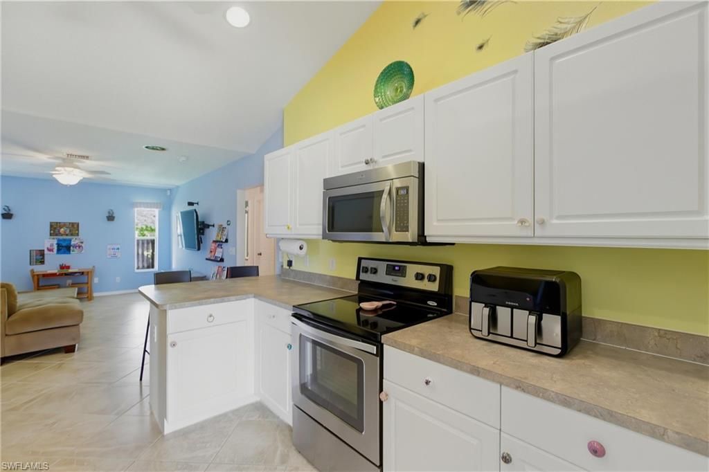 1017 SW 1st St, Cape Coral, FL 33991 Photo