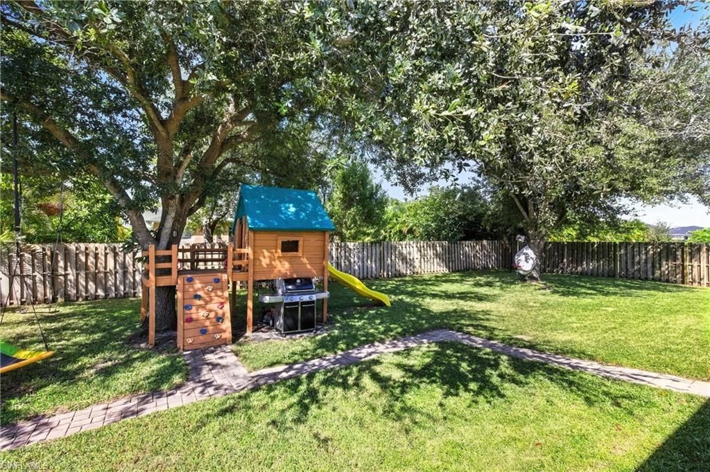 1017 SW 1st St, Cape Coral, FL 33991 Photo