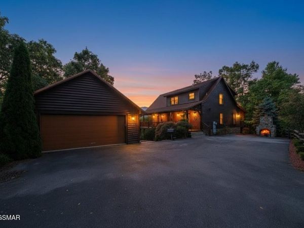 3706 Nathan Way, Sevierville, TN 37862