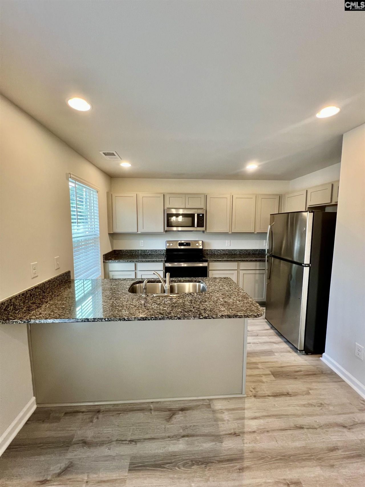 1158 Ederbach Drive Photo 4