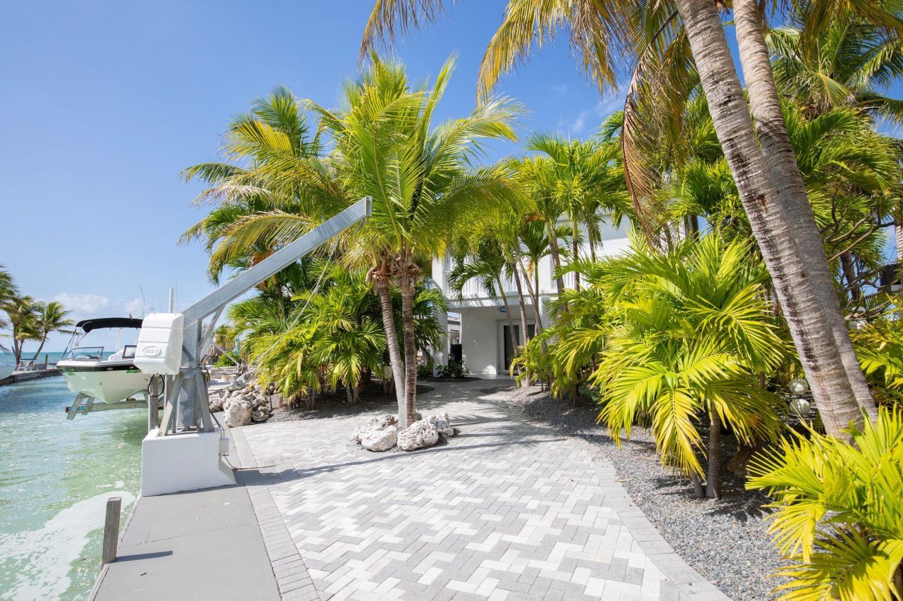 125 Sea Lane, Geiger, FL 33040 Photo