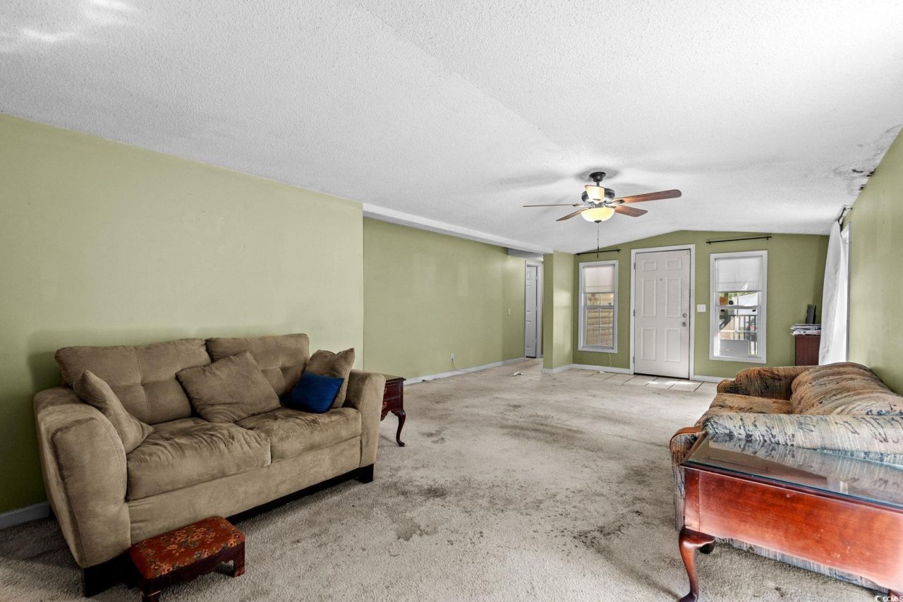 9017 Teal Dr. Photo 7