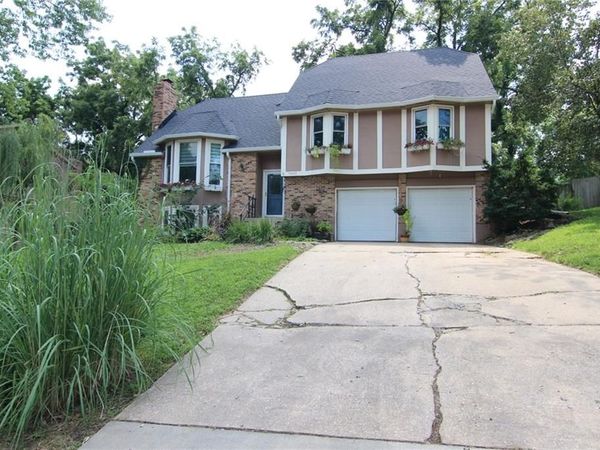 13415 W 66th Terrace, Shawnee, KS 66216