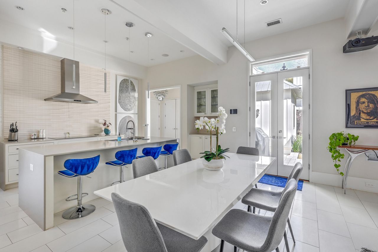 105 May Lane Photo 13