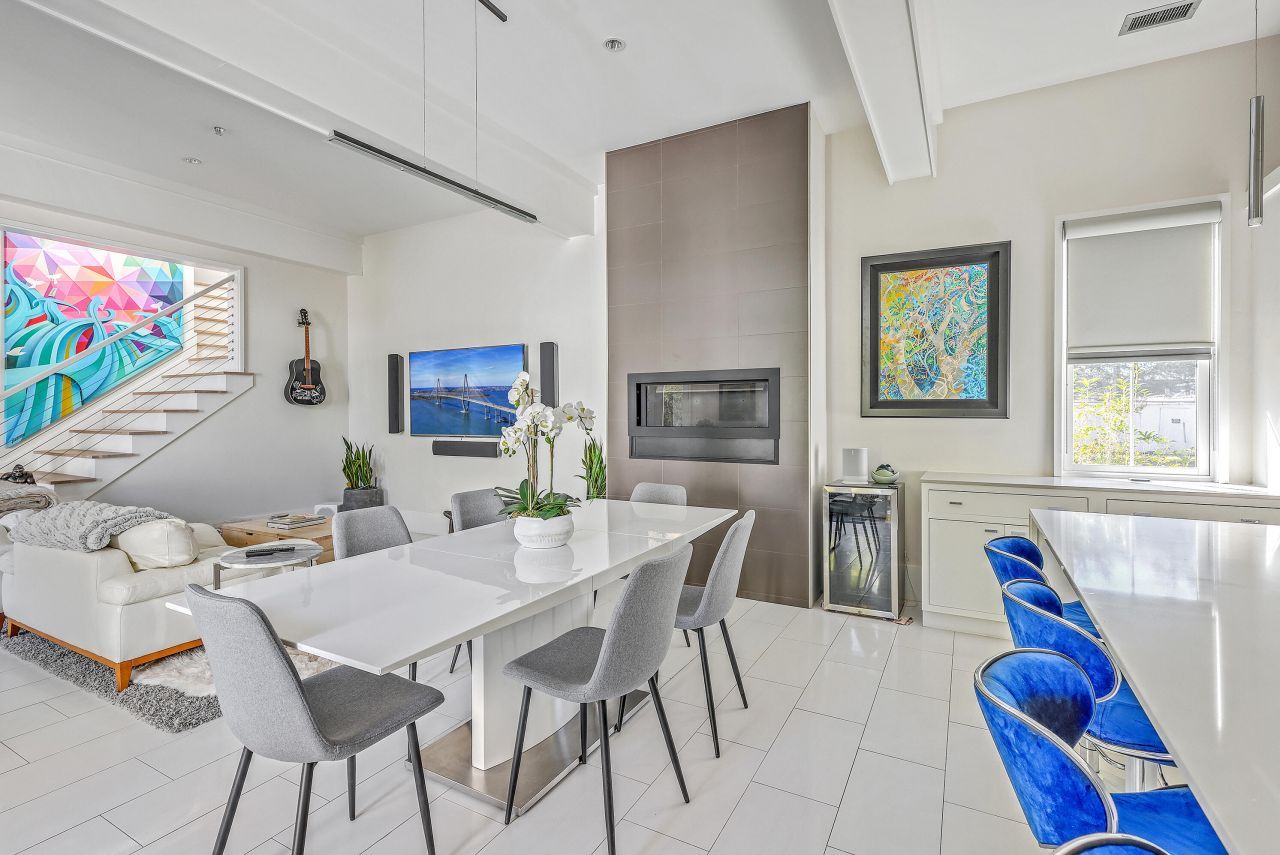 105 May Lane Photo 14