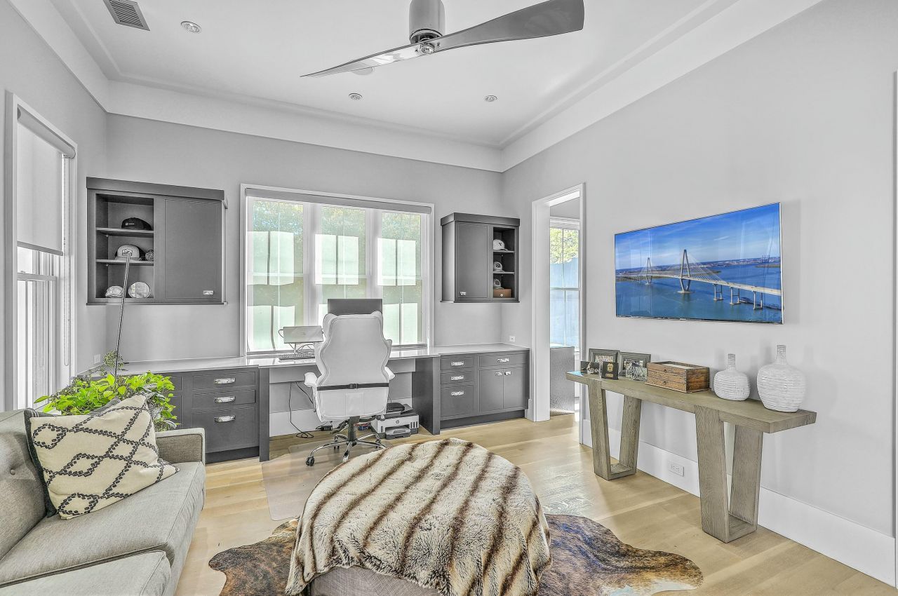 105 May Lane Photo 21