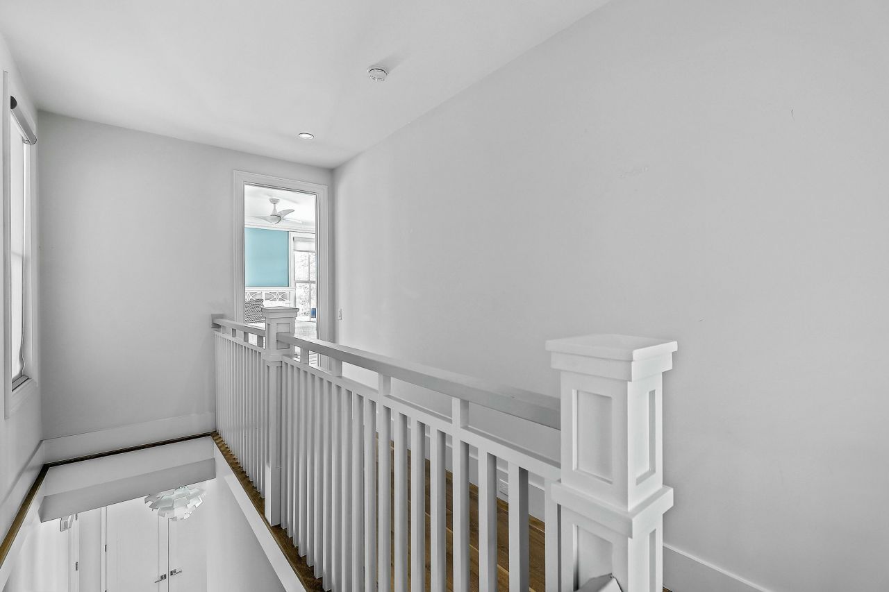 105 May Lane Photo 29