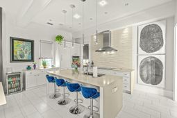 105 May Lane photo 4