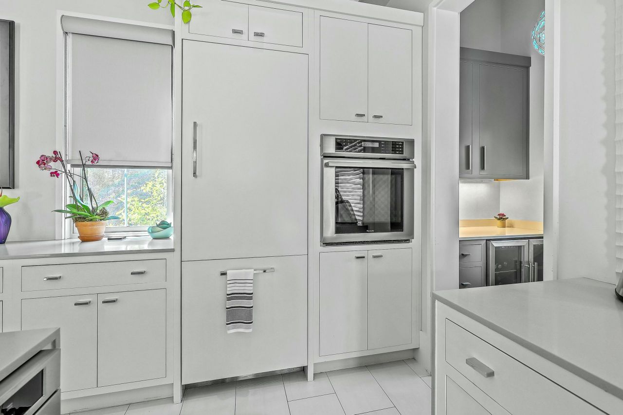 105 May Lane Photo 9