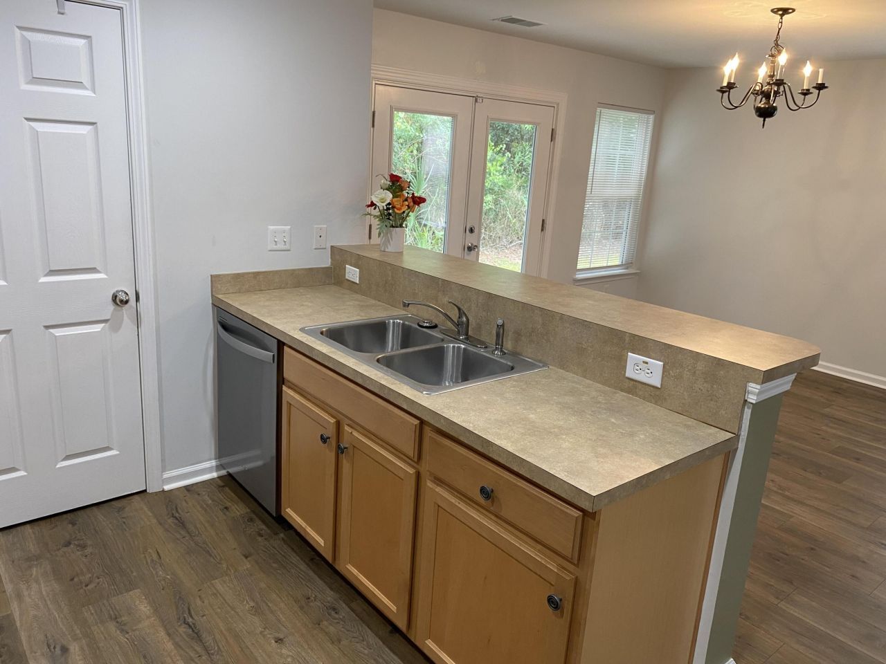 9126 Maple Grove Drive Photo 13