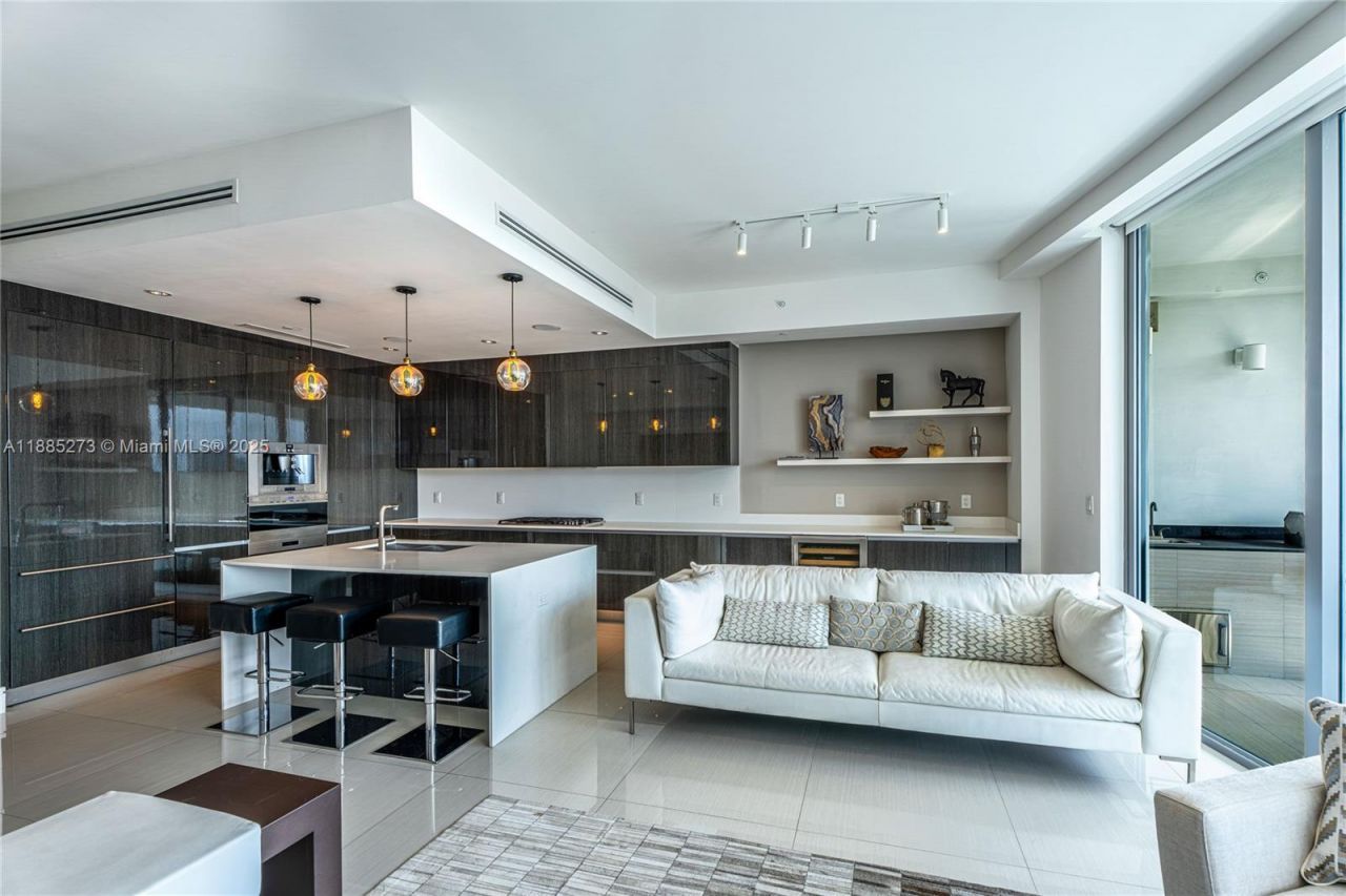 3250 NE 188th St, Unit 603, Aventura, FL 33180 Photo