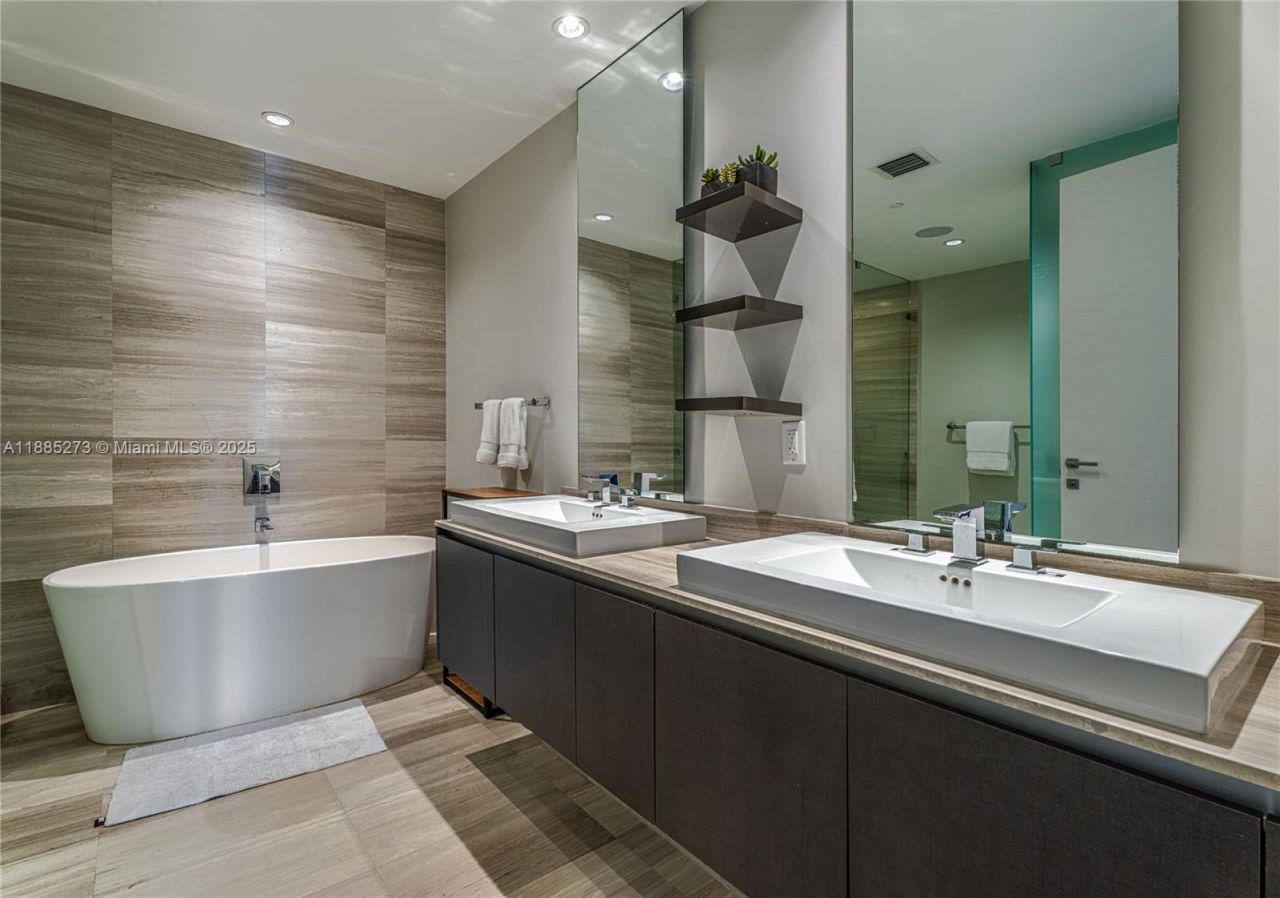 3250 NE 188th St, Unit 603, Aventura, FL 33180 Photo