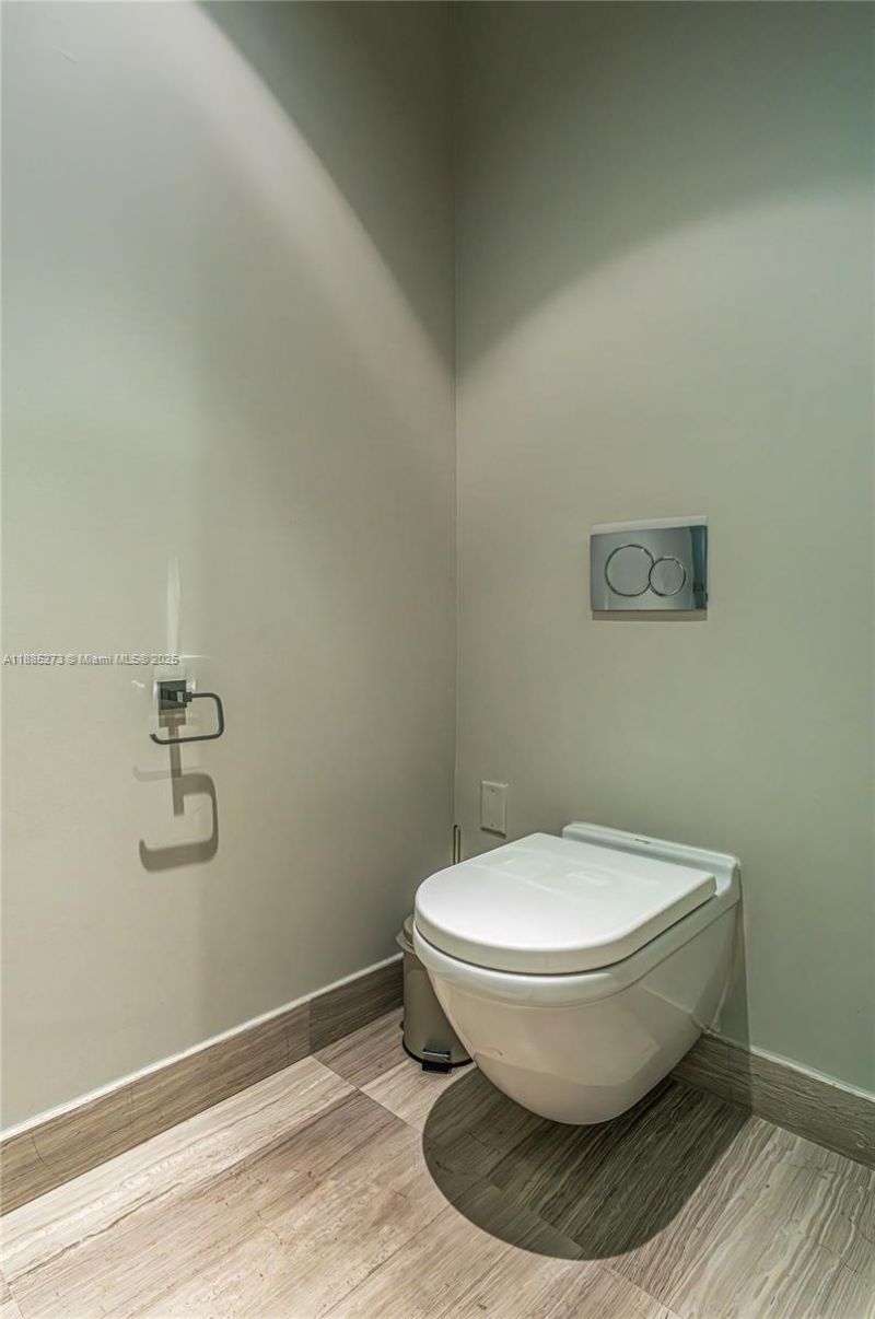 3250 NE 188th St, Unit 603, Aventura, FL 33180 Photo