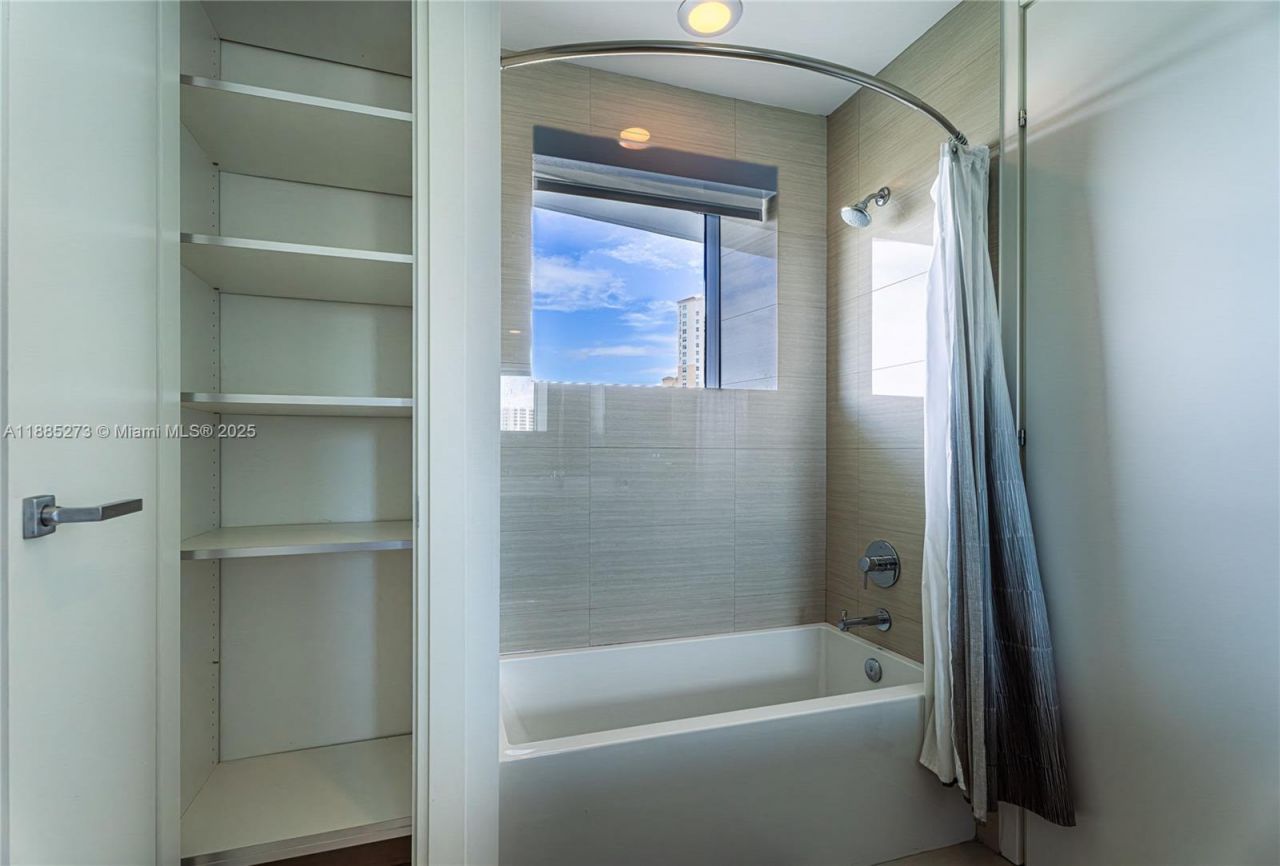 3250 NE 188th St, Unit 603, Aventura, FL 33180 Photo