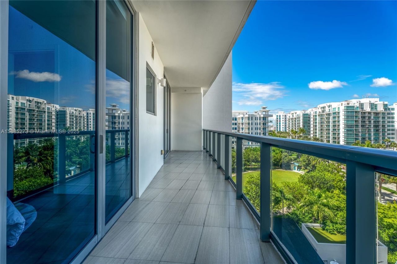 3250 NE 188th St, Unit 603, Aventura, FL 33180 Photo