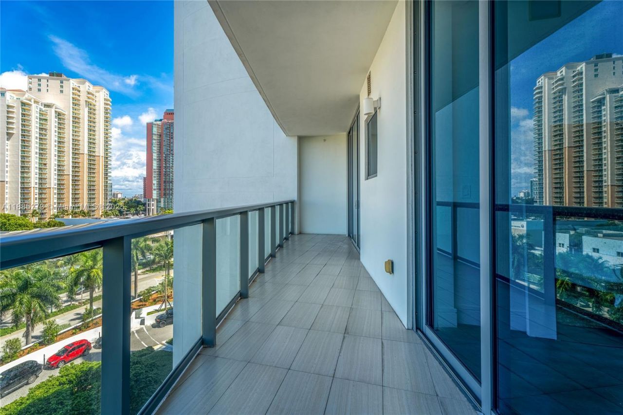 3250 NE 188th St, Unit 603, Aventura, FL 33180 Photo
