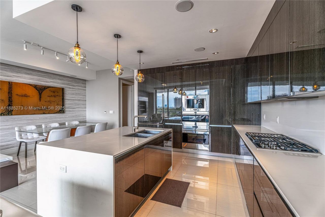 3250 NE 188th St, Unit 603, Aventura, FL 33180 Photo