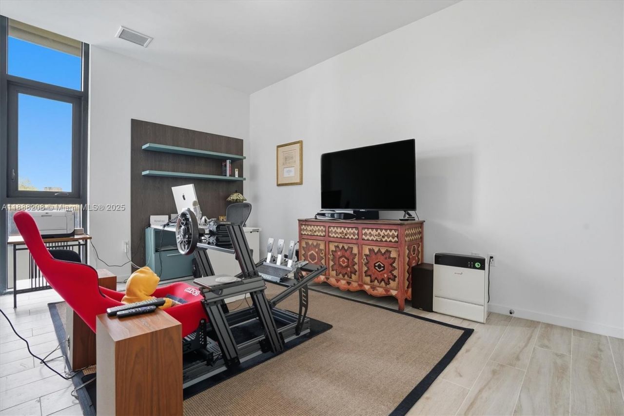 3156 SW 27th Ave, Unit 203, Miami, FL 33133 Photo