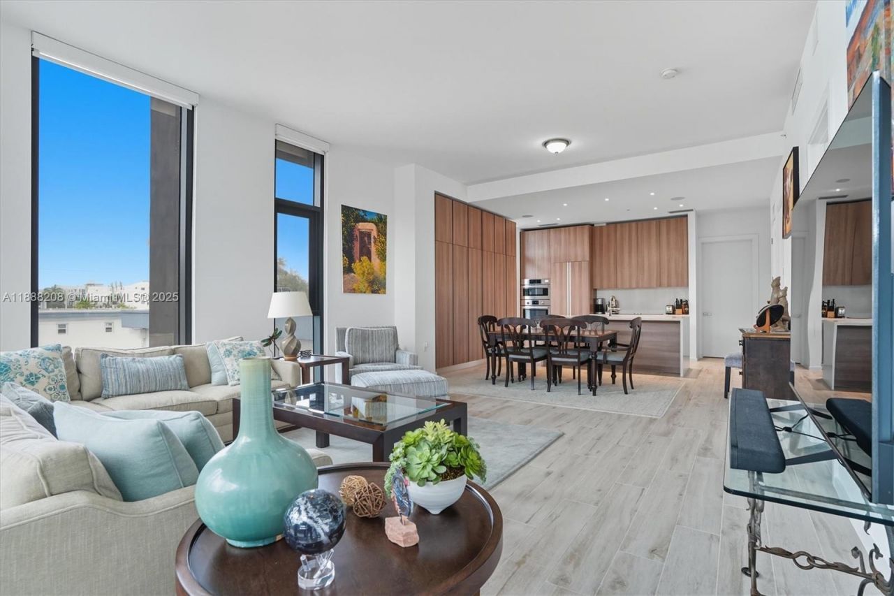 3156 SW 27th Ave, Unit 203, Miami, FL 33133 Photo