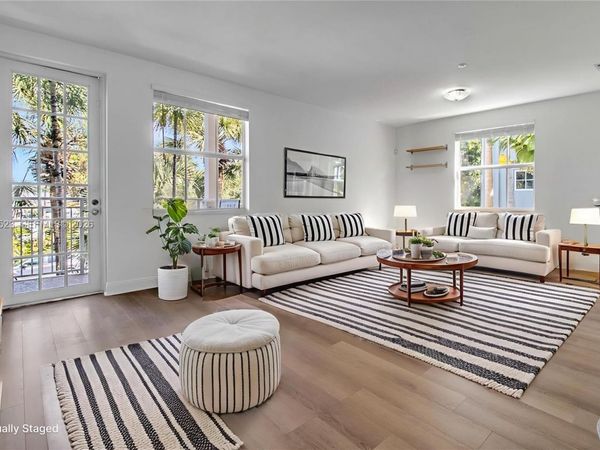 1332 SW 2nd Ct, Fort Lauderdale, FL 33312